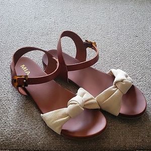 MIA knot sandals